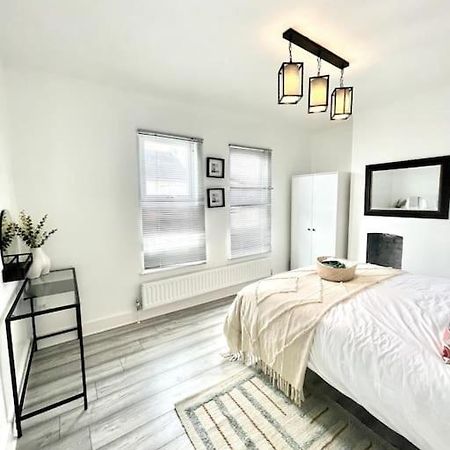 Spacious Modern Victorian House In Rochester Wainscot Dış mekan fotoğraf